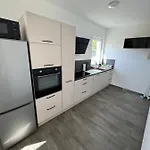 Сasa de vacaciones Doppelhaushaelfte Mit Terrasse Rostock