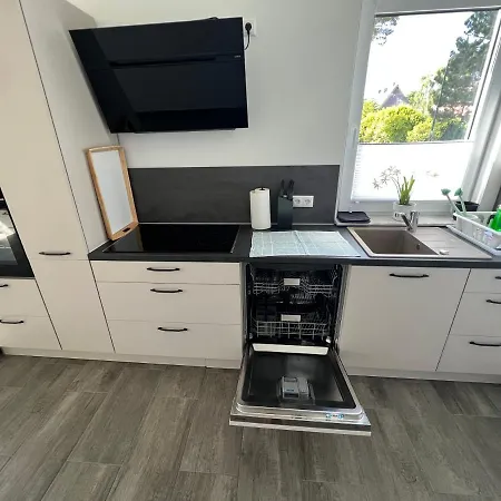 Doppelhaushaelfte Mit Terrasse 別荘 *