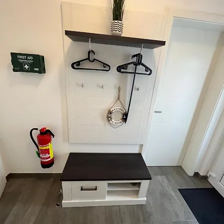 Doppelhaushaelfte Mit Terrasse *