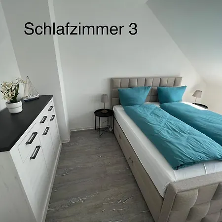 Doppelhaushaelfte Mit Terrasse *