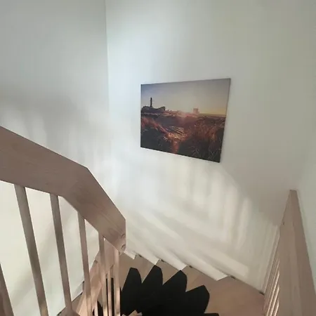 別荘 Doppelhaushaelfte Mit Terrasse *