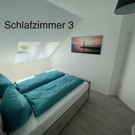 Dom wakacyjny Doppelhaushaelfte Mit Terrasse Rostock