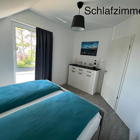 Doppelhaushaelfte Mit Terrasse Holiday home *
