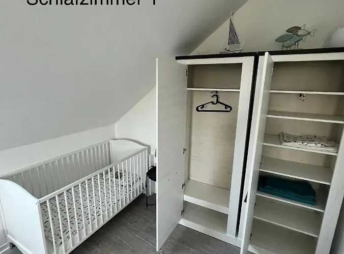 Casa vacanze Doppelhaushaelfte Mit Terrasse Rostock